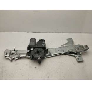 ELEVALUNAS TRASERO DERECHO...