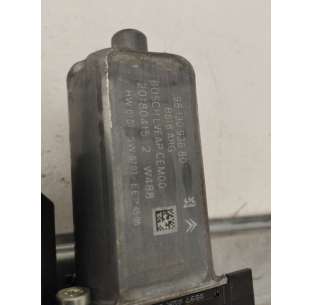 ELEVALUNAS TRASERO... 2