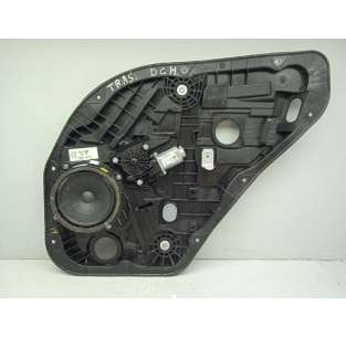 ELEVALUNAS TRASERO DERECHO...