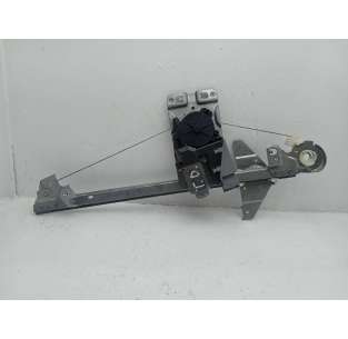 ELEVALUNAS TRASERO DERECHO...