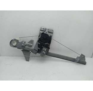 ELEVALUNAS TRASERO...