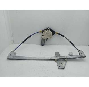 ELEVALUNAS DELANTERO...