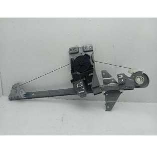 ELEVALUNAS TRASERO DERECHO...