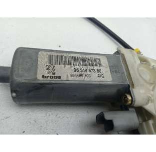 ELEVALUNAS DELANTERO... 2