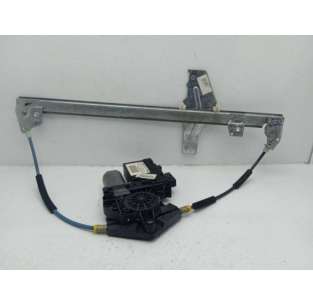 ELEVALUNAS DELANTERO...