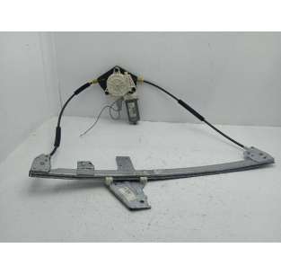 ELEVALUNAS DELANTERO...