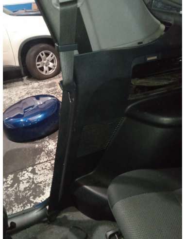 CINTURON SEGURIDAD DELANTERO DERECHO...