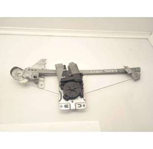 ELEVALUNAS TRASERO DERECHO...