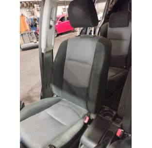 ASIENTO DELANTERO DERECHO...