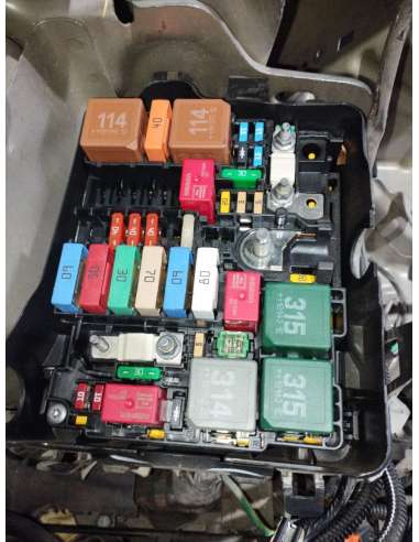 CAJA RELES / FUSIBLES CITROEN C3 Elle...