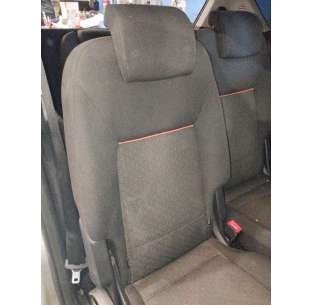 ASIENTOS TRASERO DERECHO... 2