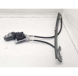 ELEVALUNAS DELANTERO...