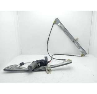 ELEVALUNAS DELANTERO...