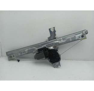 ELEVALUNAS DELANTERO...