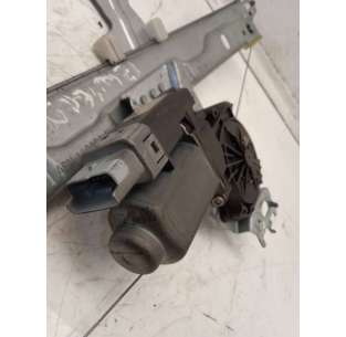 ELEVALUNAS DELANTERO... 2