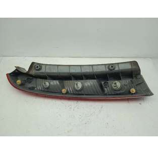 PILOTO TRASERO DERECHO... 2