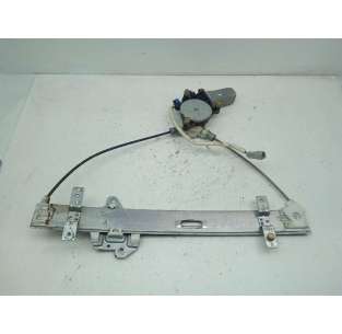 ELEVALUNAS TRASERO DERECHO...