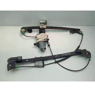 ELEVALUNAS DELANTERO...