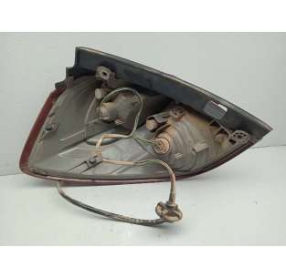 PILOTO TRASERO DERECHO... 2