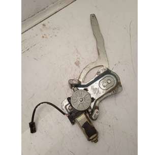 ELEVALUNAS TRASERO...