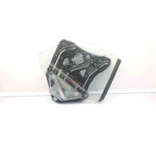 ELEVALUNAS TRASERO DERECHO...