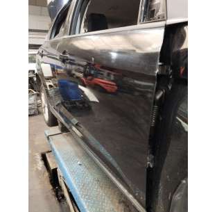 PUERTA DELANTERA DERECHA... 2