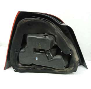 PILOTO TRASERO DERECHO MG... 2