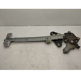 ELEVALUNAS TRASERO DERECHO...