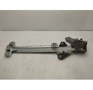 ELEVALUNAS TRASERO...