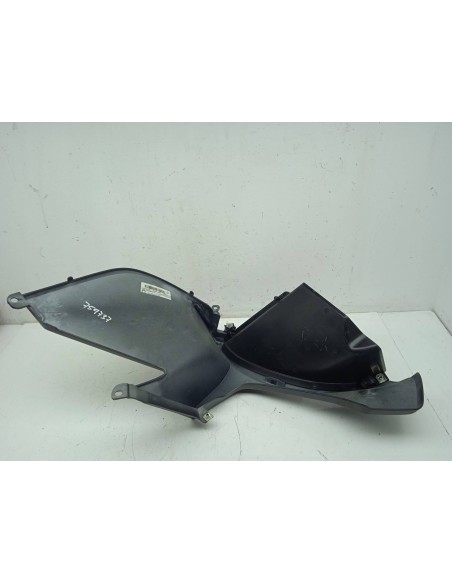 Recambio de plastico para bmw r 1200 rt r 1200 rt referencia OEM IAM 46638533581  