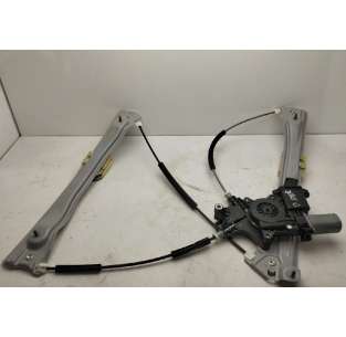 ELEVALUNAS DELANTERO...