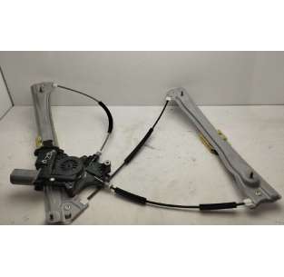 ELEVALUNAS DELANTERO...