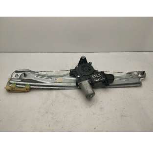 ELEVALUNAS TRASERO...