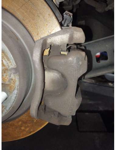 PINZA DE FRENO TRASERA DERECHA -...