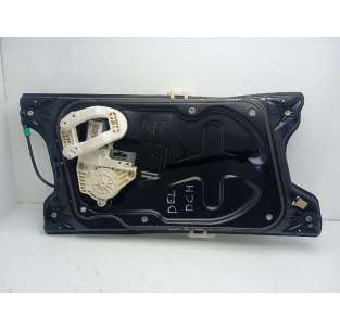 ELEVALUNAS DELANTERO...