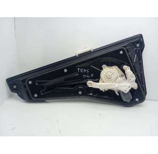 ELEVALUNAS TRASERO DERECHO...