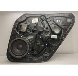 ELEVALUNAS TRASERO DERECHO...