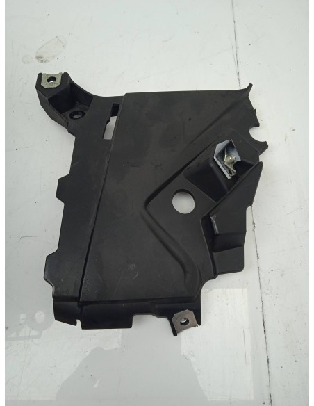 Recambio de plastico para bmw r 1200 rt r 1200 rt referencia OEM IAM 46637728786  