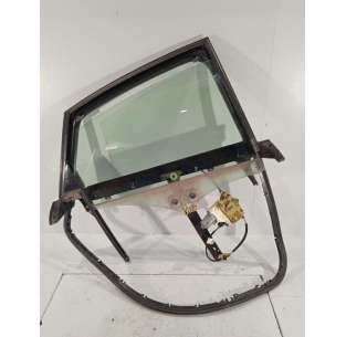 ELEVALUNAS TRASERO DERECHO...