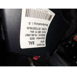 CAJA RELES / FUSIBLES AUDI...