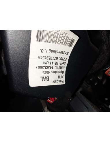 CAJA RELES / FUSIBLES AUDI A6 BERLINA...