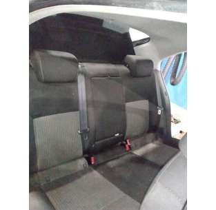 ASIENTOS TRASEROS SEAT... 2