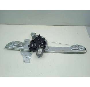 ELEVALUNAS DELANTERO...