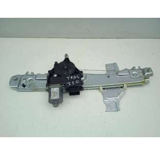 ELEVALUNAS TRASERO...