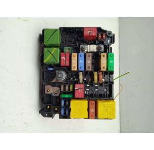 CAJA RELES / FUSIBLES...