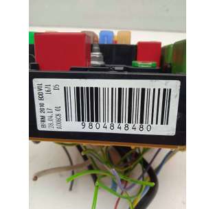 CAJA RELES / FUSIBLES... 2