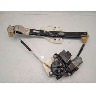 ELEVALUNAS TRASERO...