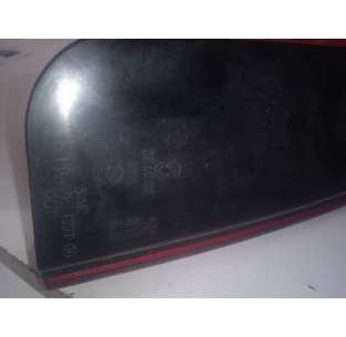 PILOTO TRASERO DERECHO... 2