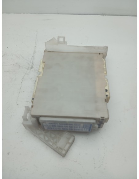 Recambio de modulo electronico para toyota prius+ eco referencia OEM IAM 8273047550  