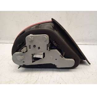 PILOTO TRASERO DERECHO... 2